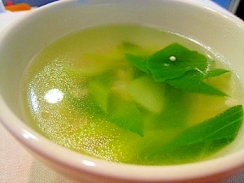 塩鶏の茹で汁でえのきと青梗菜のスープ